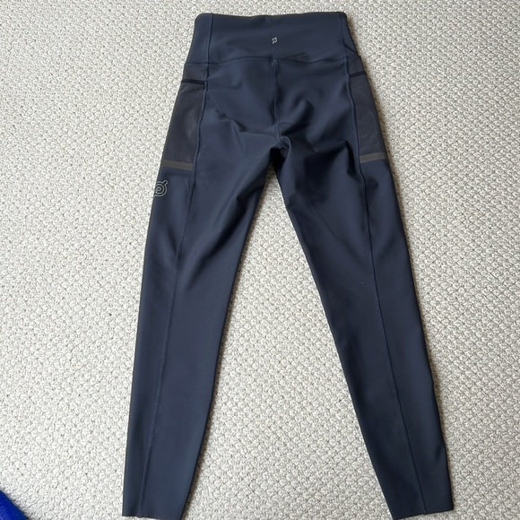 NWT Peloton Precise and charged reversible leggings size Small - Picture 5 of 5